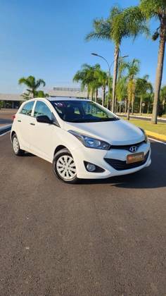 HYUNDAI HB20 1.0 COMFORT STYLE 12V FLEX 4P MANUAL